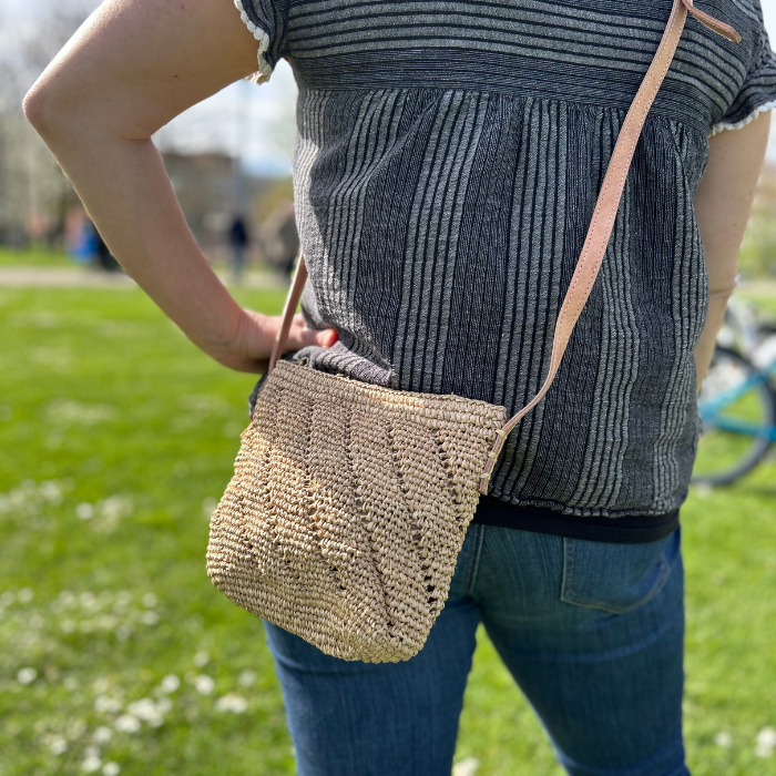 Straw Cross Body Bag – Mahenina -  Bagatelle France