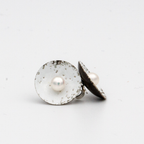 Enameled Disk With Stud Earring  – MUKE Goldsmiths
