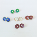 Enameled Disk With Stud Earring  – MUKE Goldsmiths
