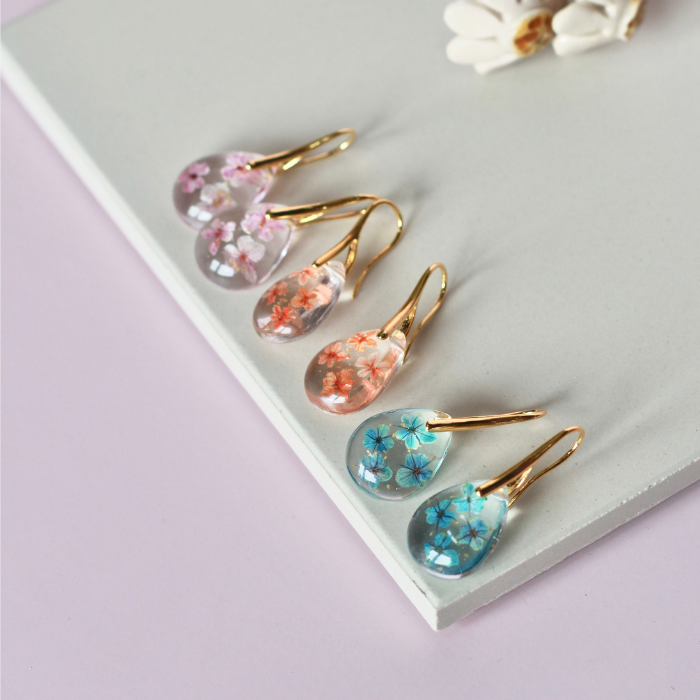 Fenra Dried Flower Earrings – Botanical Resin Drop Earrings – Astible