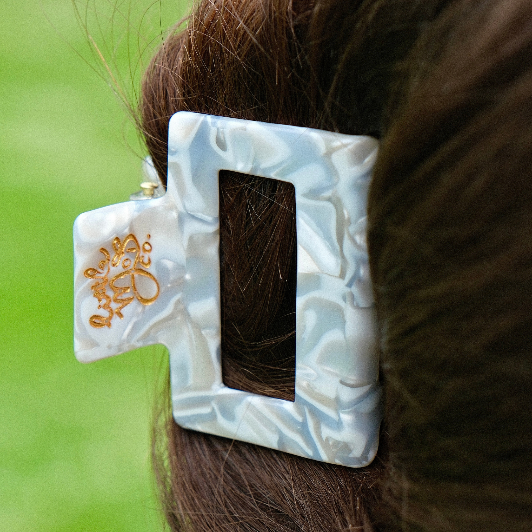 Medium Hair Claw Square- Little Moi Co