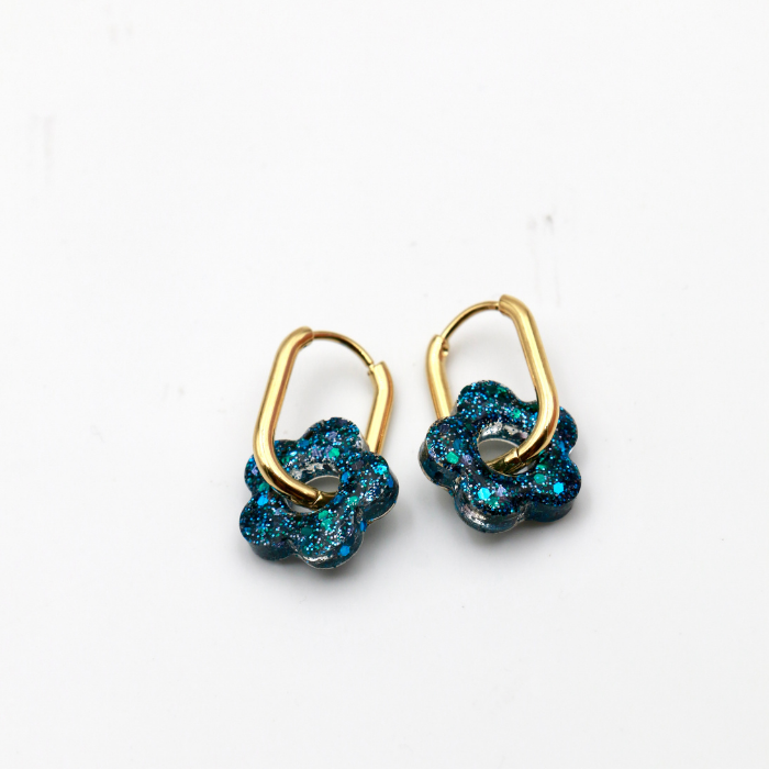 Mini Resin Flower Oval Creoles Hoop Earring - L’Atelier Nounille