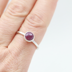 Ruby Sapphire Ring – Round Cut – Tudorlily