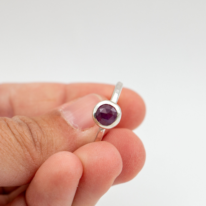 Ruby Sapphire Ring – Round Cut – Tudorlily