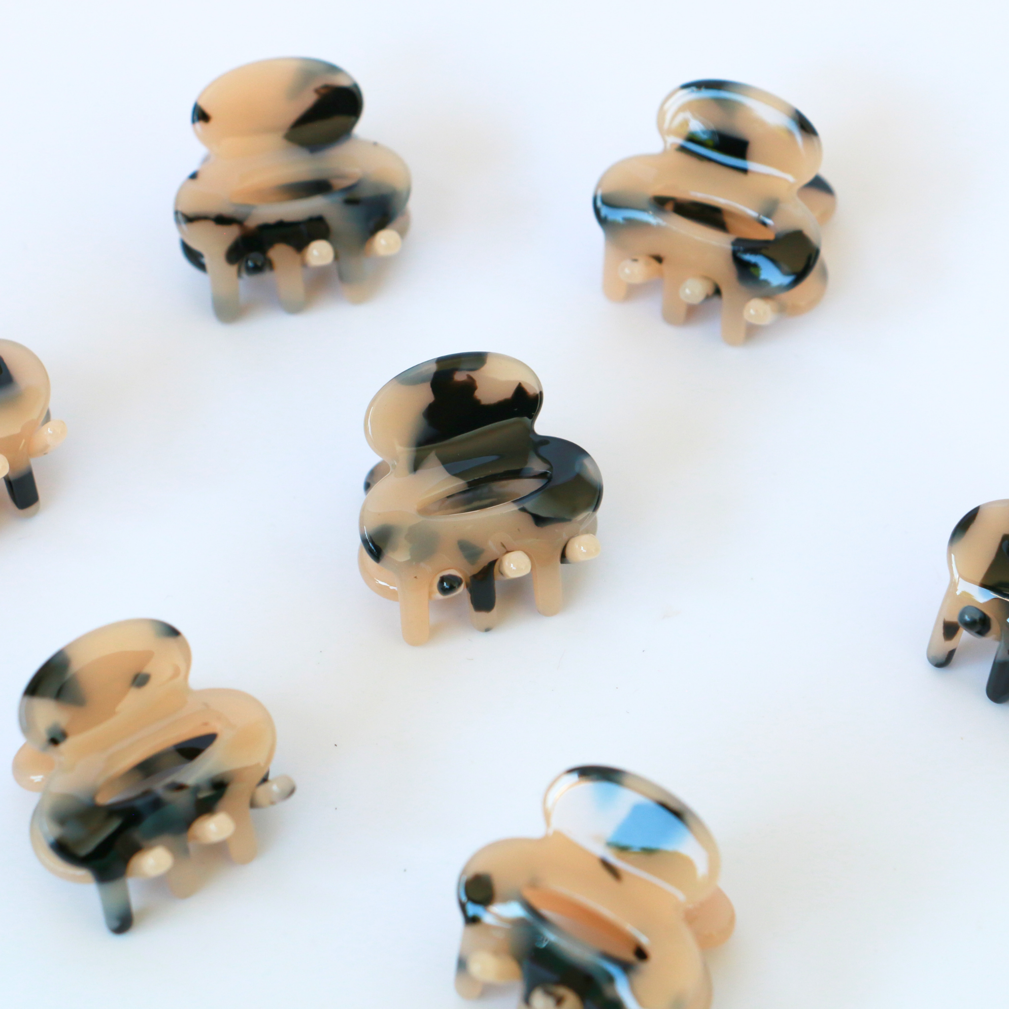 Tiny Hair Claw Trumpet - Little Moi Co