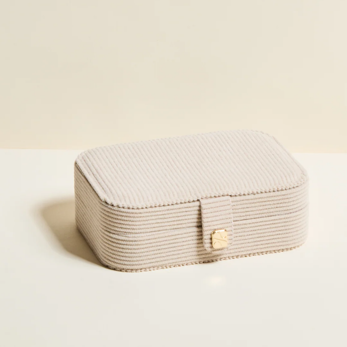 Brigitte Travel Jewellery Box in Corduroy – Maison Scarlett