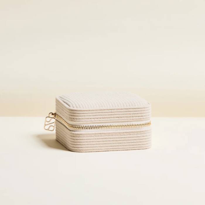 Corinne Travel Jewellery Box in Corduroy – Maison Scarlett